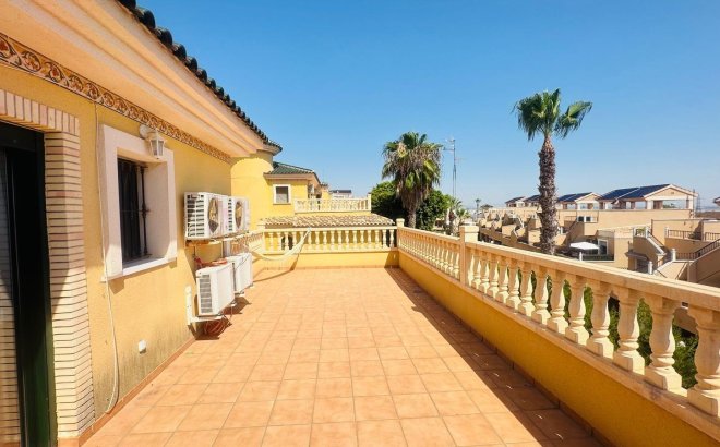 Resale - Villa -
Orihuela Costa - PAU 8
