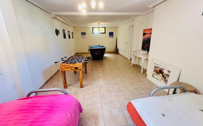 Resale - Villa -
Orihuela Costa - PAU 8