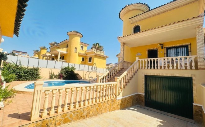 Resale - Villa -
Orihuela Costa - PAU 8