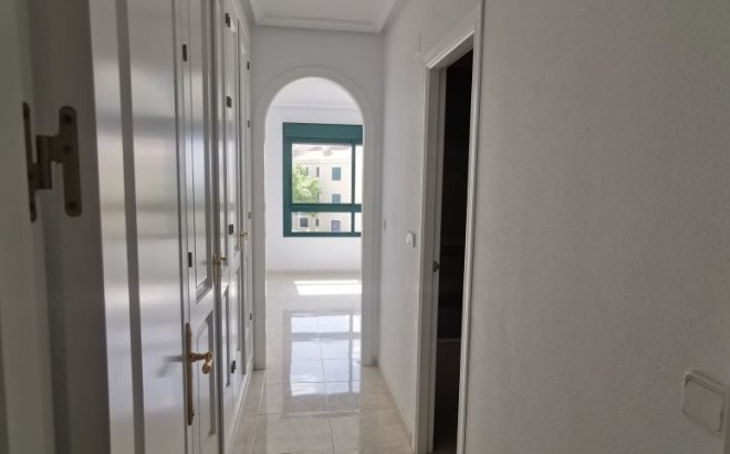 Resale - Apartment -
Orihuela Costa - Costa Blanca