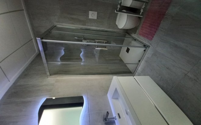 Revente - Villa -
San Miguel de Salinas - Inland