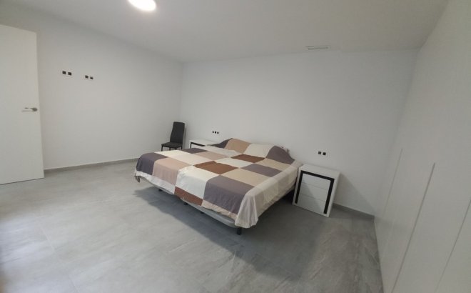 Revente - Villa -
San Miguel de Salinas - Inland