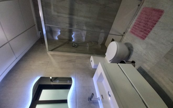 Revente - Villa -
San Miguel de Salinas - Inland