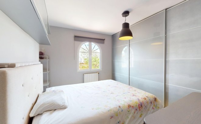 Resale - Villa -
Orihuela Costa - Costa Blanca