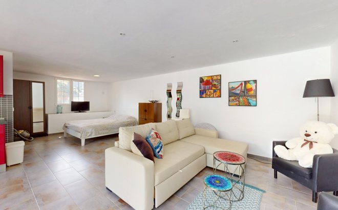 Resale - Villa -
Orihuela Costa - Costa Blanca