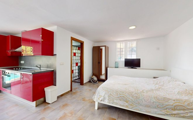 Resale - Villa -
Orihuela Costa - Costa Blanca