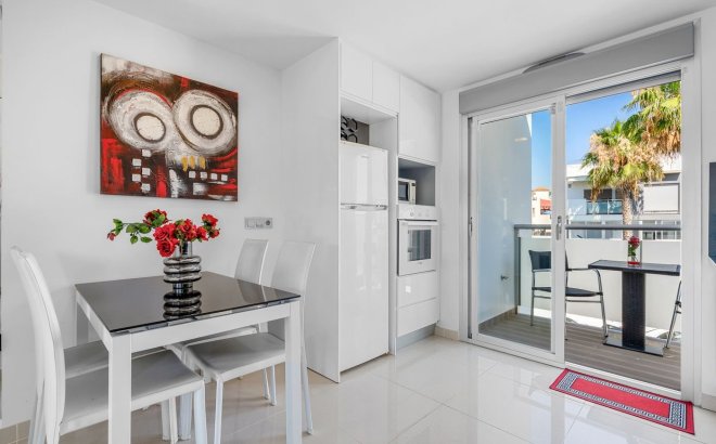 Resale - Bungalow -
Punta Prima - Costa Blanca