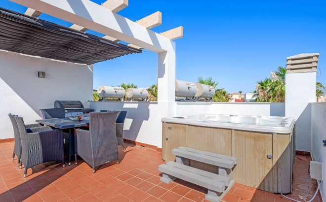 Resale - Bungalow -
Punta Prima - Costa Blanca