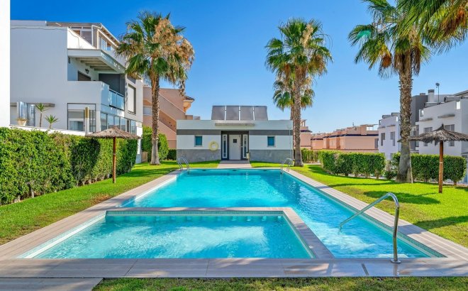 Resale - Bungalow -
Punta Prima - Costa Blanca