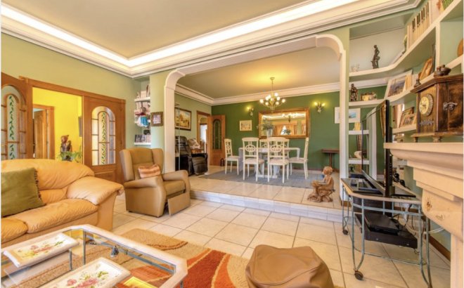 Resale - Villa -
La Mata - Costa Blanca