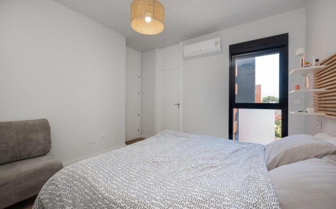 Resale - Apartment -
Orihuela Costa - Villamartín-las Filipinas