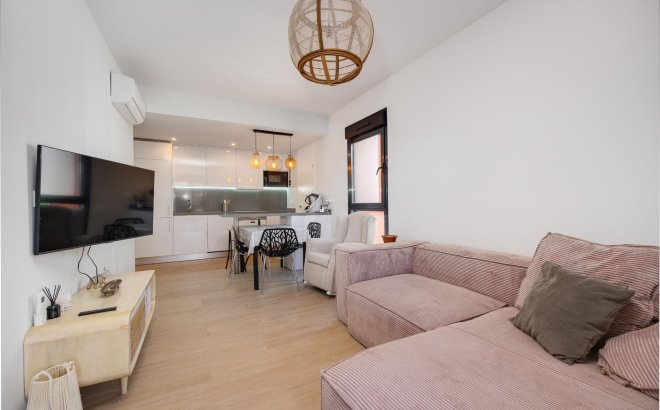 Resale - Apartment -
Orihuela Costa - Villamartín-las Filipinas