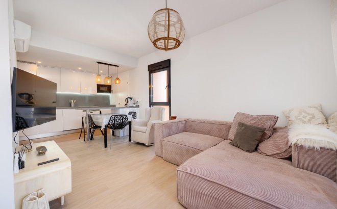 Resale - Apartment -
Orihuela Costa - Villamartín-las Filipinas