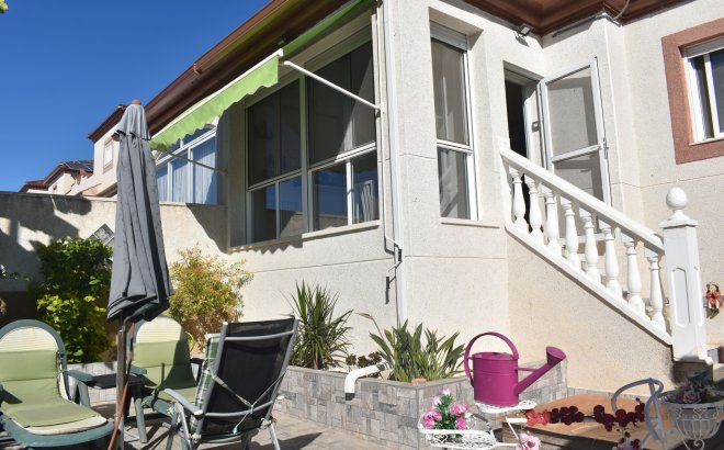 Revente - Villa -
San Fulgencio - Costa Blanca