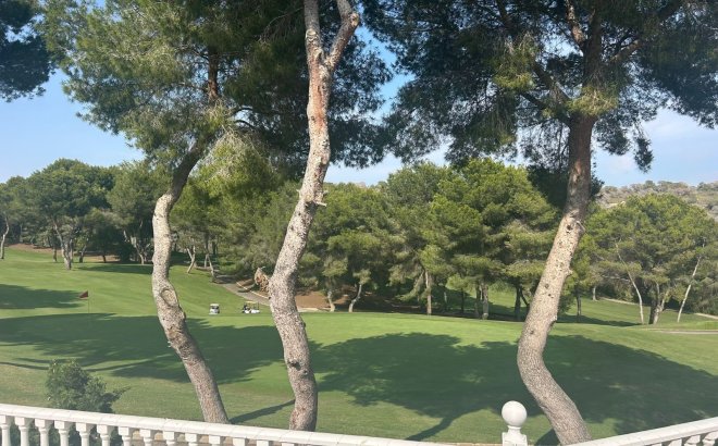 Resale - Villa -
Orihuela Costa - Costa Blanca