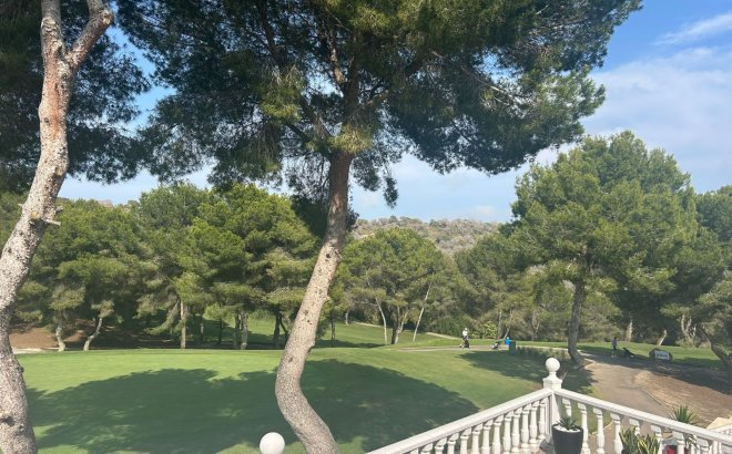 Resale - Villa -
Orihuela Costa - Costa Blanca