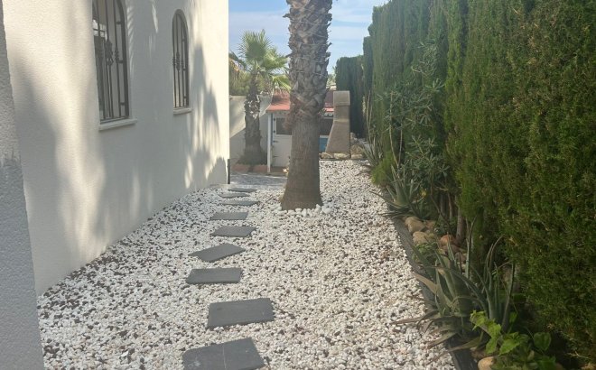 Resale - Villa -
Orihuela Costa - Costa Blanca