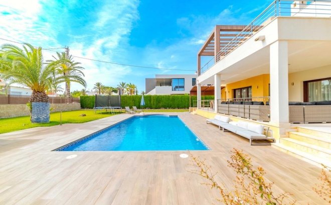 Revente - Villa -
Cabo Roig - Costa Blanca