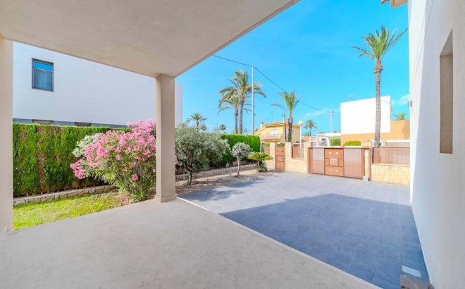 Revente - Villa -
Cabo Roig - Costa Blanca