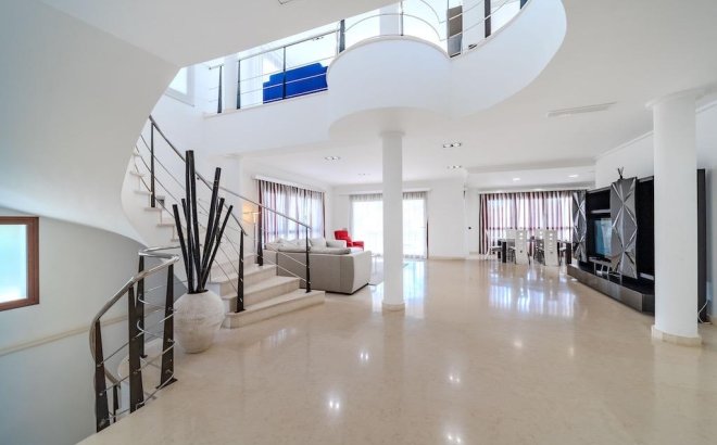 Revente - Villa -
Cabo Roig - Costa Blanca