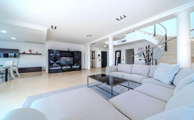 Revente - Villa -
Cabo Roig - Costa Blanca