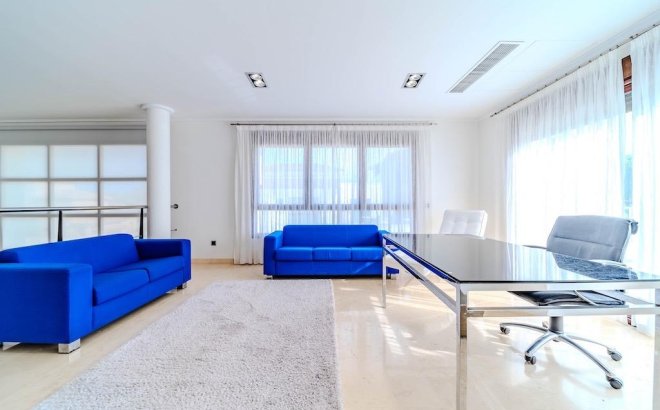 Revente - Villa -
Cabo Roig - Costa Blanca