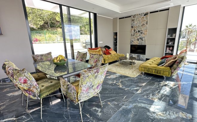 Resale - Villa -
Las Colinas Golf - Costa Blanca