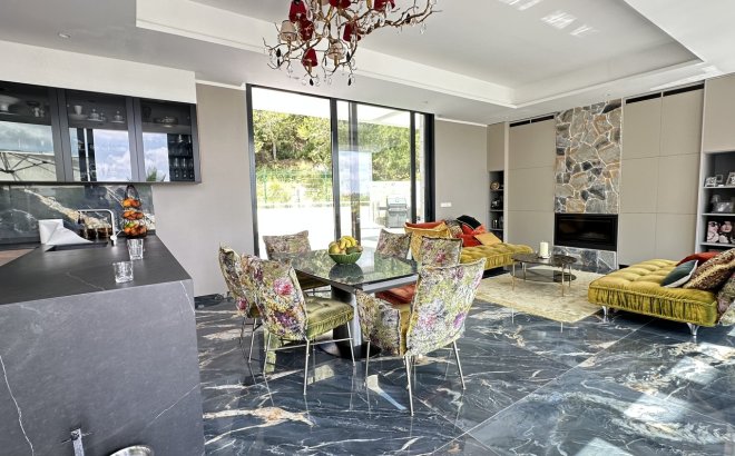 Resale - Villa -
Las Colinas Golf - Costa Blanca