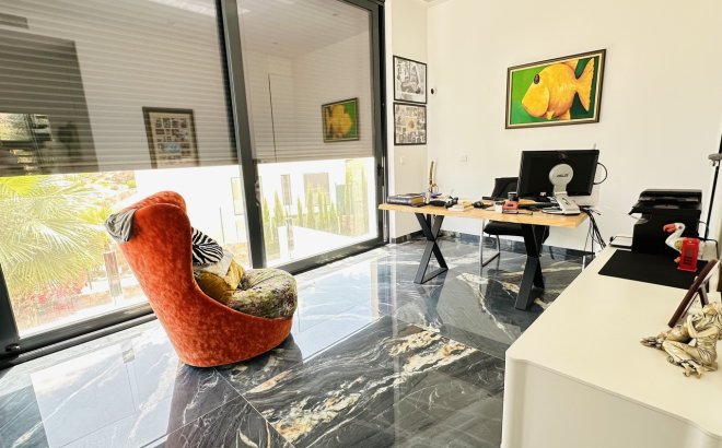 Resale - Villa -
Las Colinas Golf - Costa Blanca