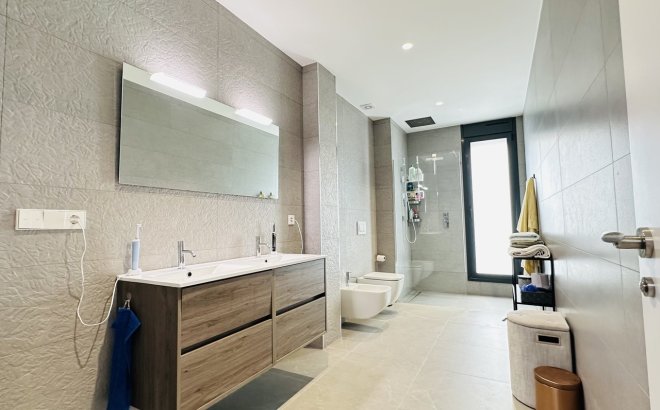 Resale - Villa -
Las Colinas Golf - Costa Blanca