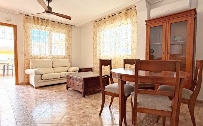 Herverkoop - Town House -
Orihuela Costa - Costa Blanca