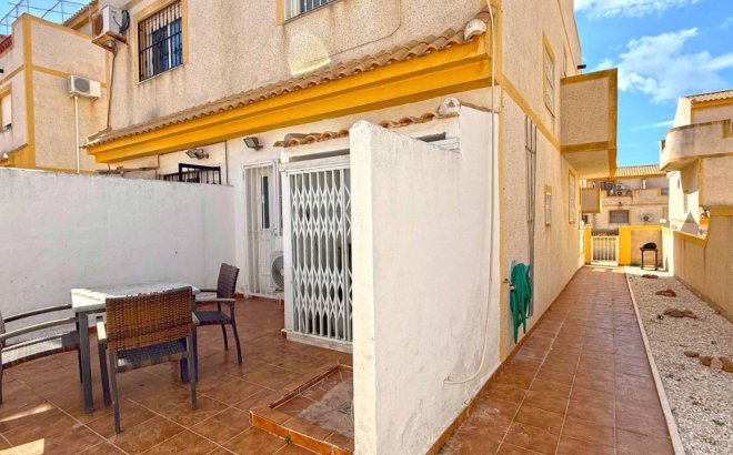 Herverkoop - Town House -
Orihuela Costa - Costa Blanca