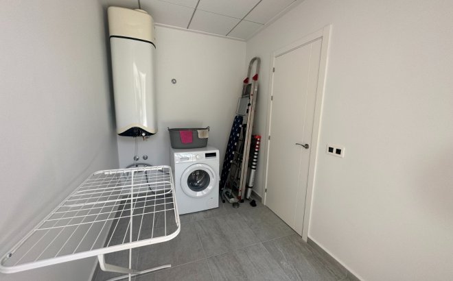 Revente - Villa -
San Miguel de Salinas - Inland