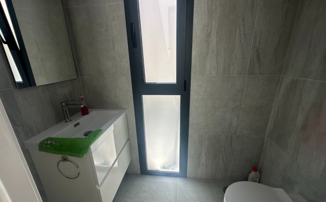 Revente - Villa -
San Miguel de Salinas - Inland