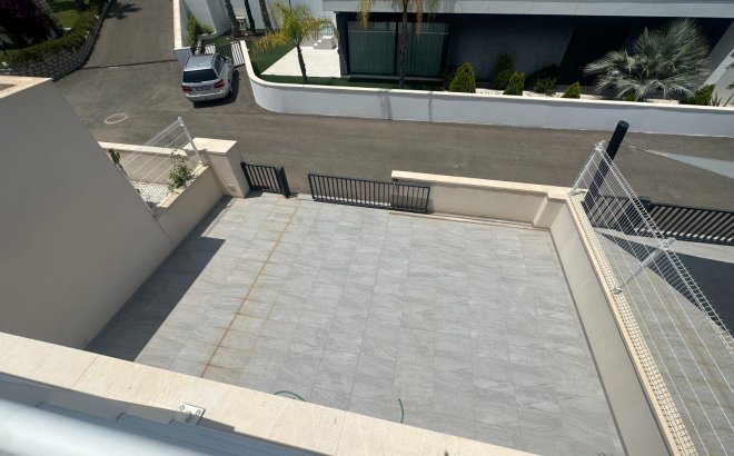 Revente - Villa -
San Miguel de Salinas - Inland