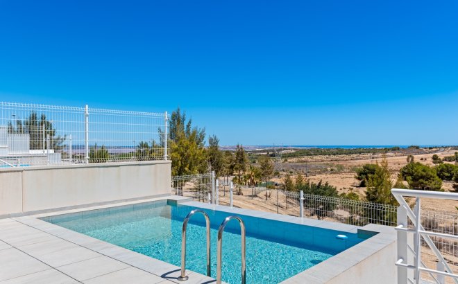 Resale - Villa -
San Miguel de Salinas - Inland