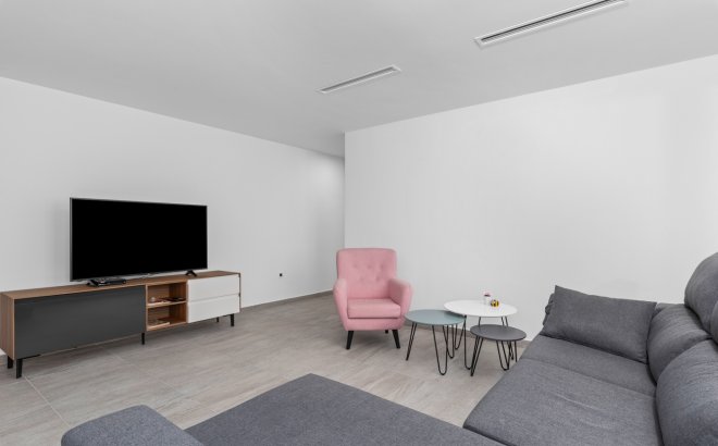 Resale - Villa -
San Miguel de Salinas - Inland