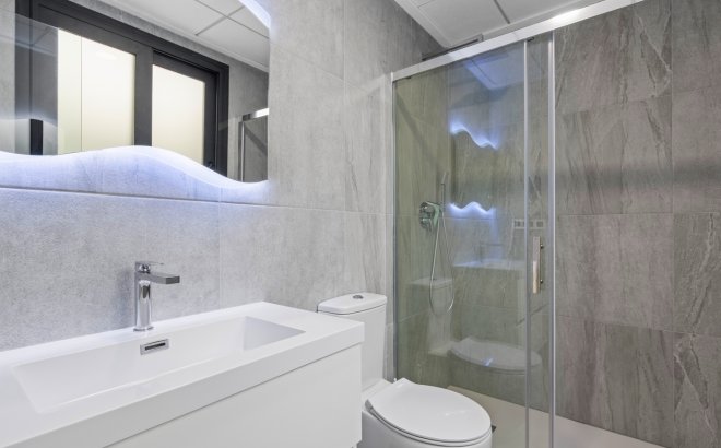 Resale - Villa -
San Miguel de Salinas - Inland