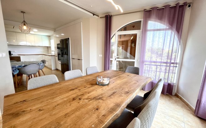 Resale - Villa -
La Zenia - Costa Blanca