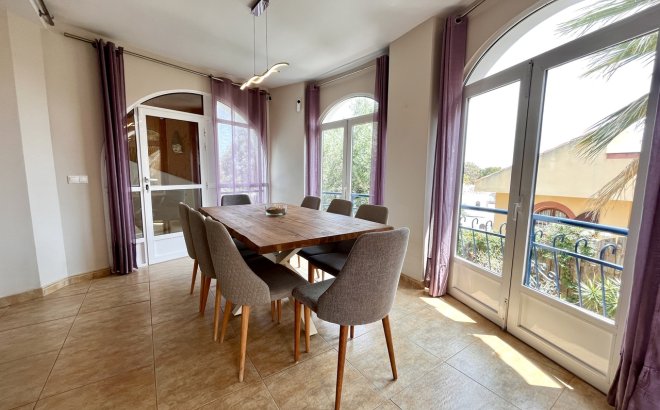 Resale - Villa -
La Zenia - Costa Blanca