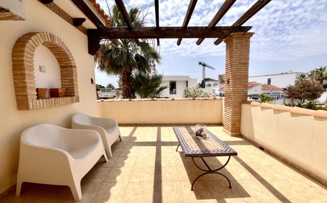 Resale - Villa -
La Zenia - Costa Blanca