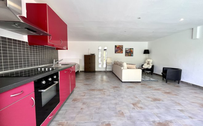 Resale - Villa -
La Zenia - Costa Blanca