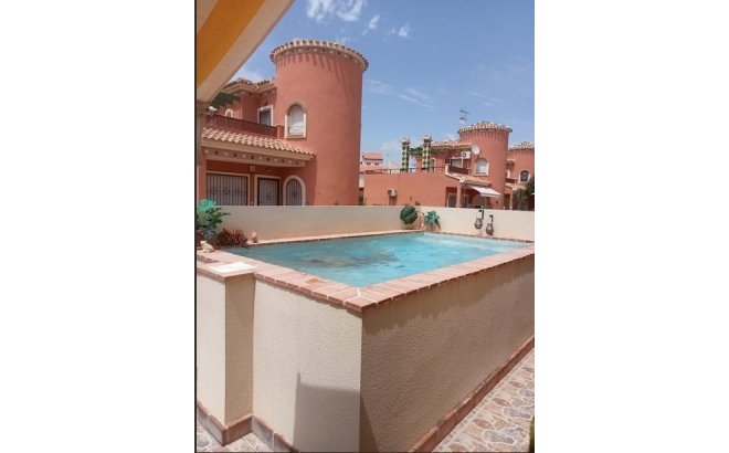 Resale - Villa -
Orihuela Costa - Playa Flamenca