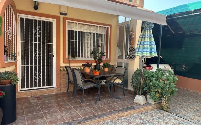 Resale - Villa -
Orihuela Costa - Playa Flamenca