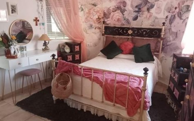 Resale - Villa -
Orihuela Costa - Playa Flamenca