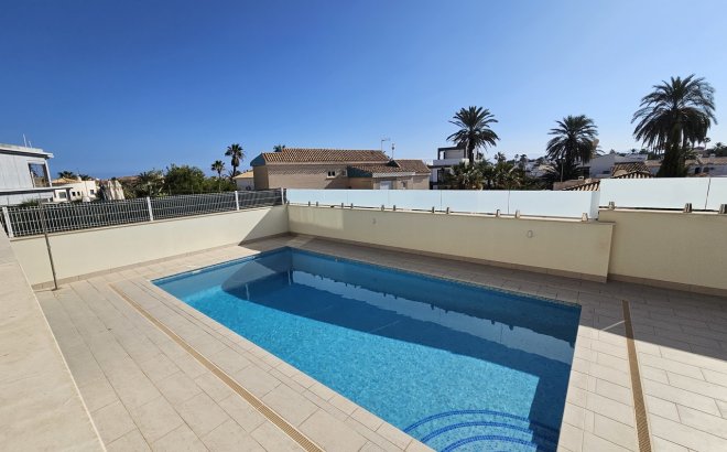 Resale - Villa -
La Zenia - Costa Blanca