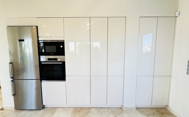 Resale - Villa -
La Zenia - Costa Blanca