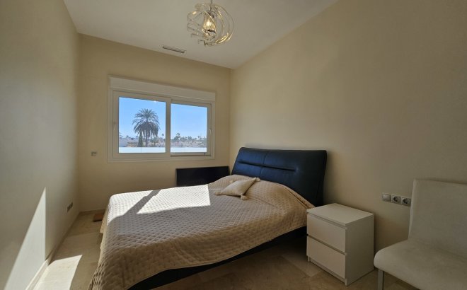 Resale - Villa -
La Zenia - Costa Blanca