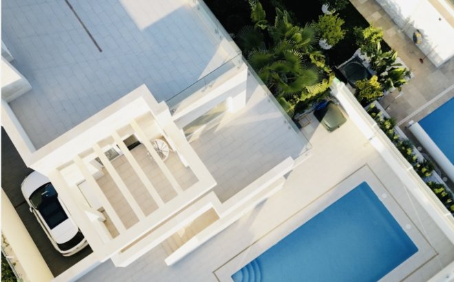 Resale - Villa -
La Zenia - Costa Blanca