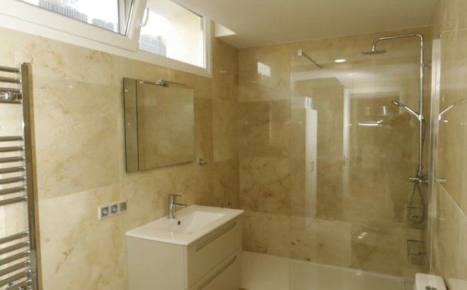 Resale - Villa -
La Zenia - Costa Blanca